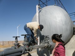 磁翻板液位計(jì)使用過(guò)程中浮子突然下沉的原因及防腐材料的選擇