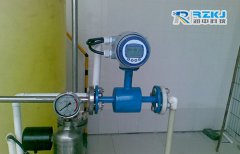 智能電磁流量計要有內(nèi)襯的原因及選擇的竅門